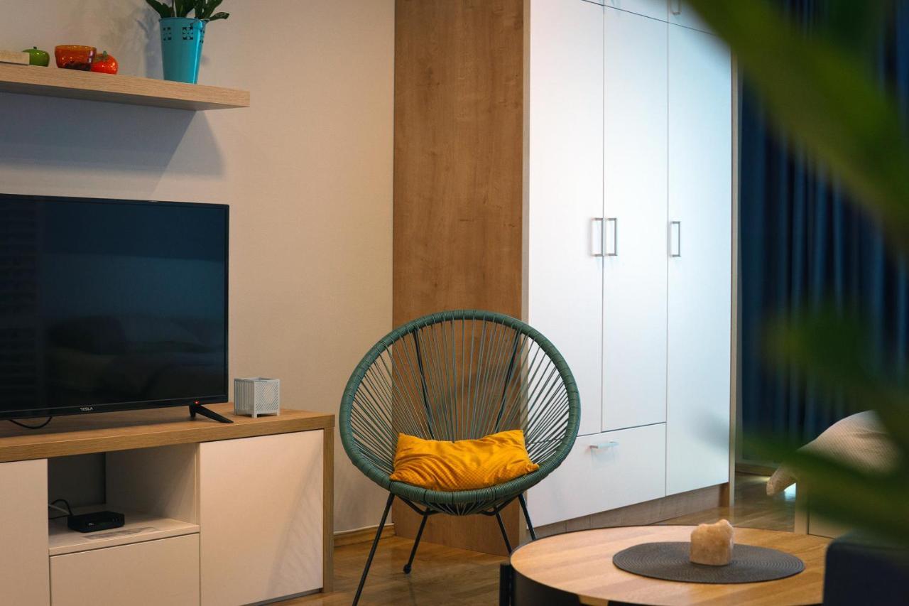 Boulevard Studio Apartment โนวีซาด ภายนอก รูปภาพ